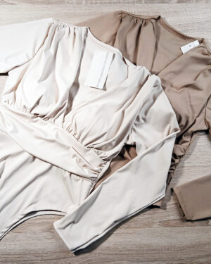 Body licra escote V