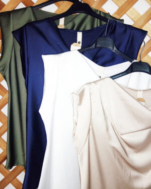 Camisa raso sin mangas drapeada